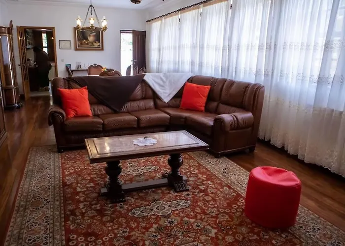 Casa Dos Leoes- Aldeia Dos 4 Abades